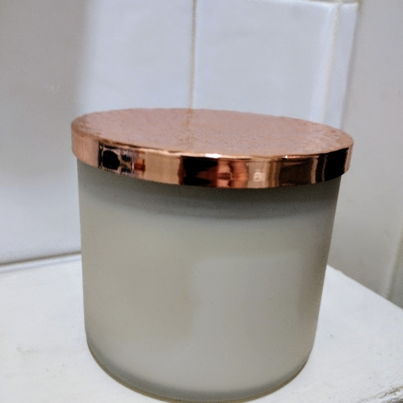 NEW Almond Bath & Body Works 3 wick Candle HTF - Picture 3 of 8